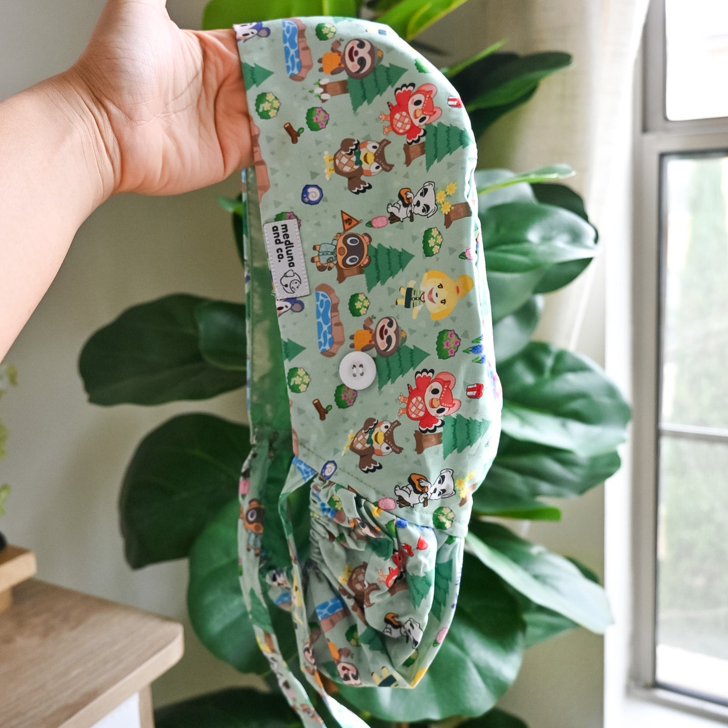 ANIMAL CROSSING - CHARACTERS AND OBJECTS SATIN LINED PONYTAIL SCRUB CAP