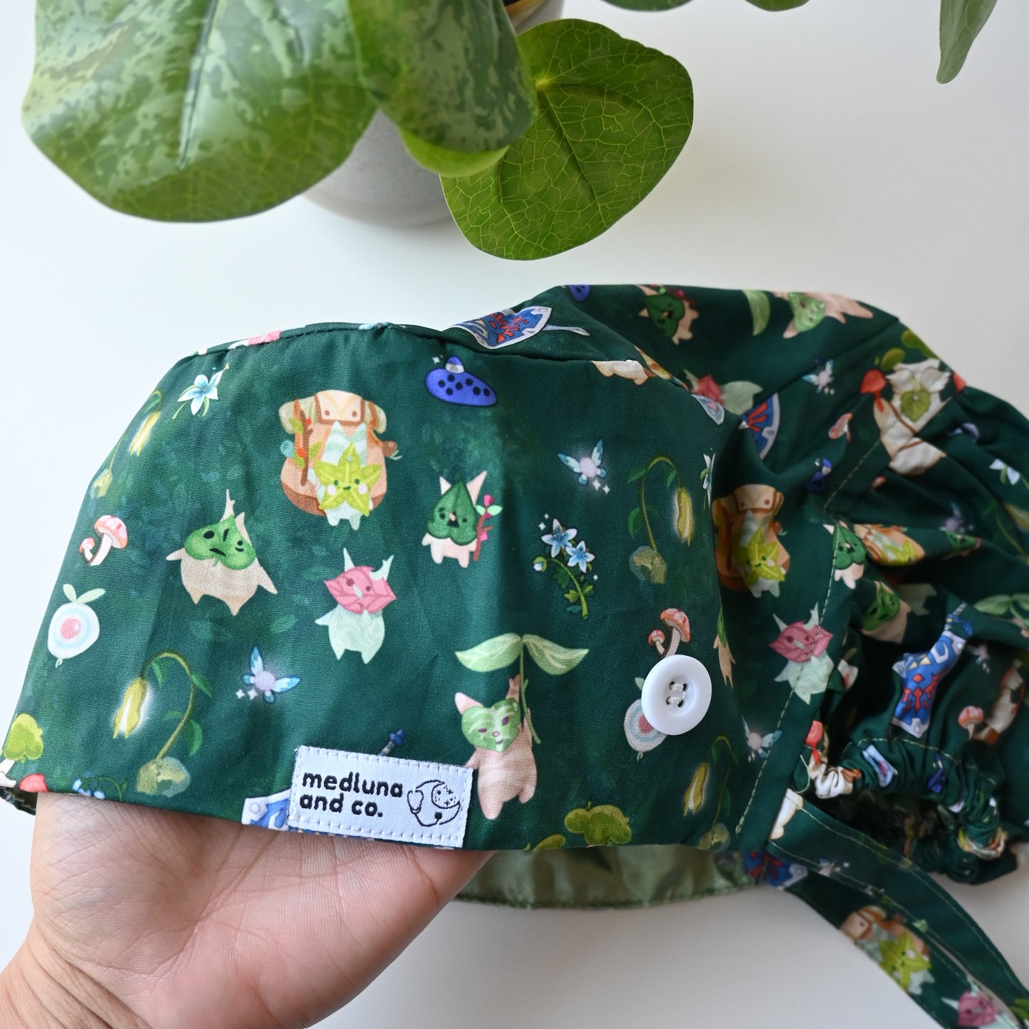 LEGEND OF ZELDA - KOROKS THEMED SATIN LINED PONYTAIL SCRUB CAP