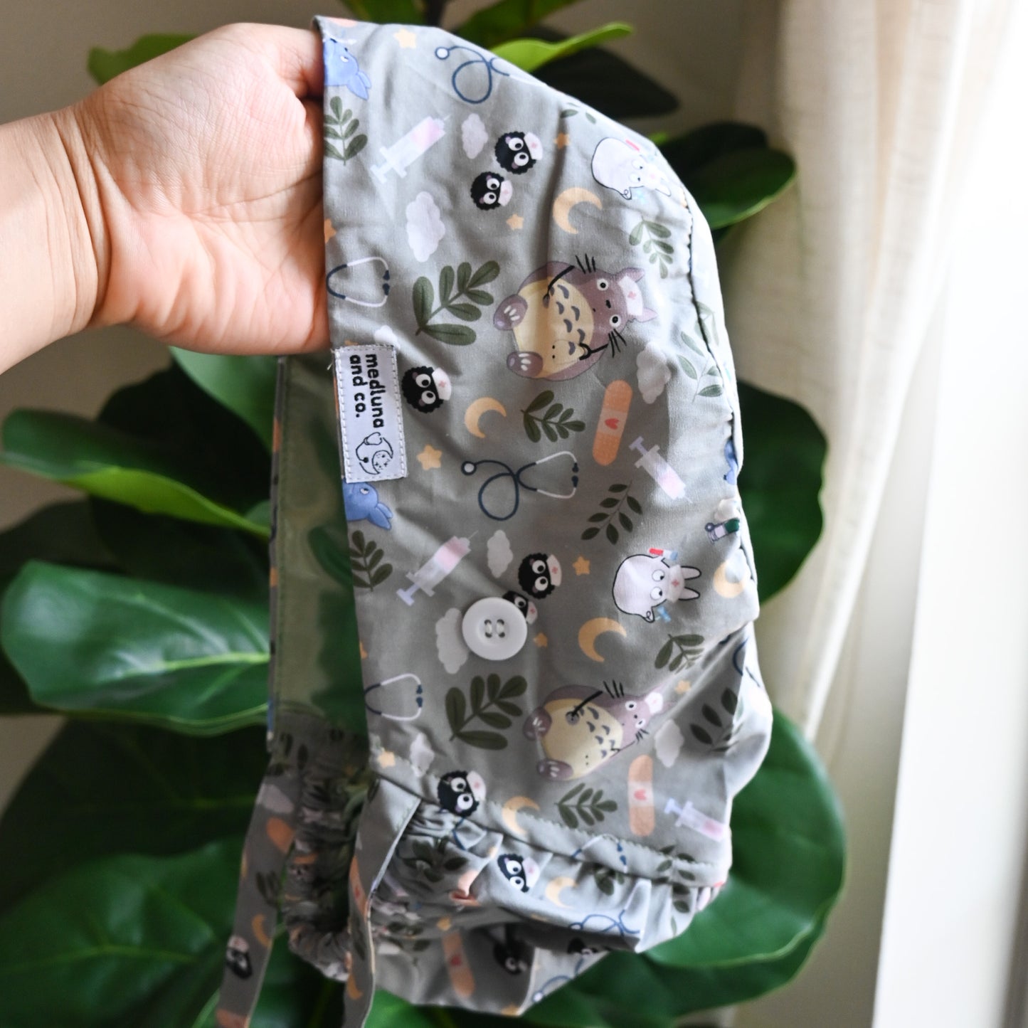 MY NEIGHBOR TOTORO - MEDICAL TOTORO THEMED SATIN LINED PONYTAIL SCRUB CAP
