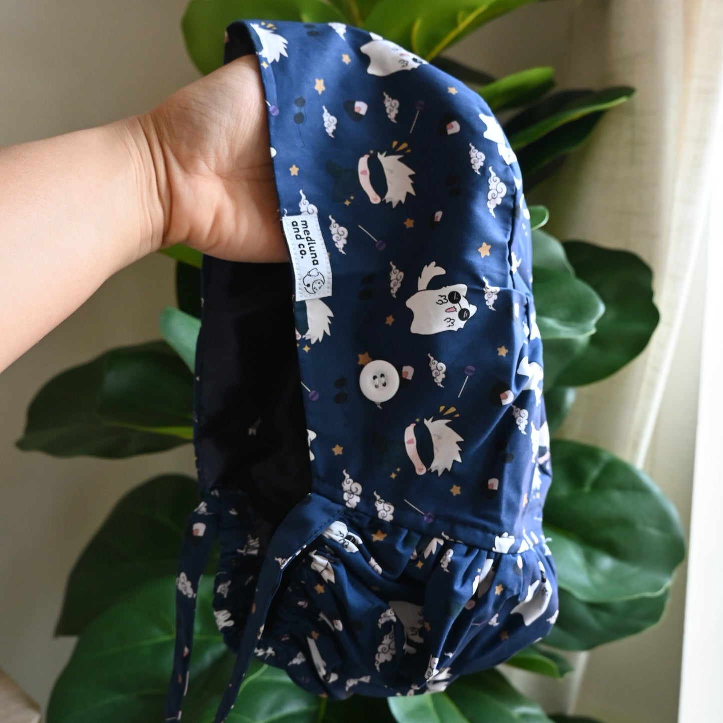JUJUTSU KAISEN - SATURO GOJO THEMED SATIN LINED PONYTAIL SCRUB CAP