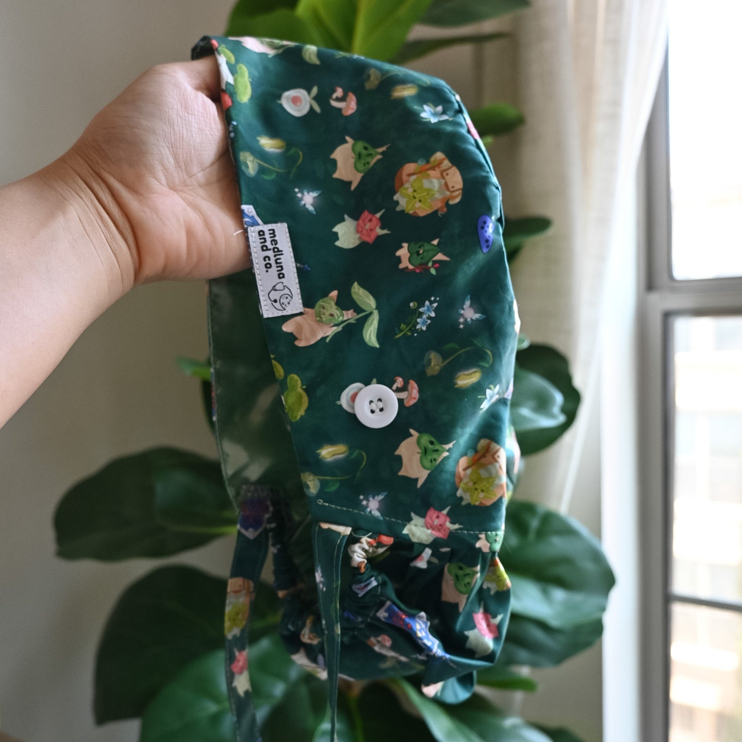 LEGEND OF ZELDA - KOROKS THEMED SATIN LINED PONYTAIL SCRUB CAP