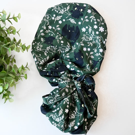 HOW TO TRAIN YOUR DRAGON - TOOTHLESS THEMED SATIN LINED PONYTAIL SCRUB CAP