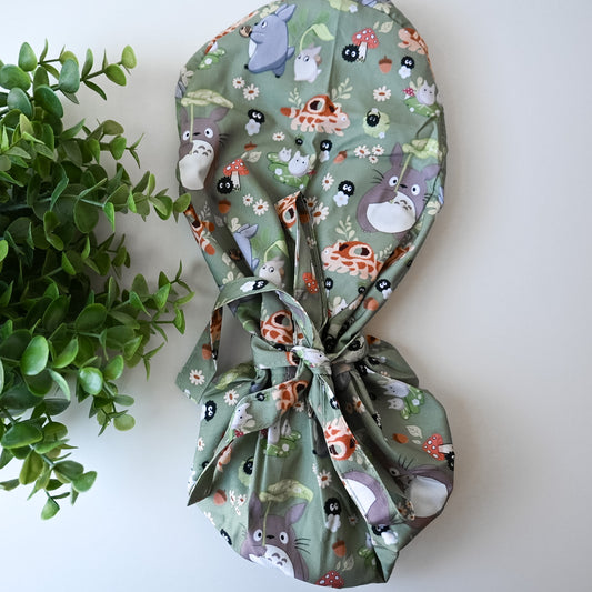 MY NEIGHBOR TOTORO - GREEN TOTORO WITH FRIENDS SATIN LINED PONYTAIL SCRUB CAP