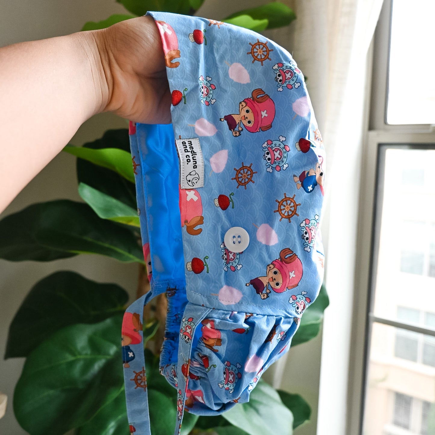 ONE PIECE - TONY TONY CHOPPER SATIN LINED PONYTAIL SCRUB CAP
