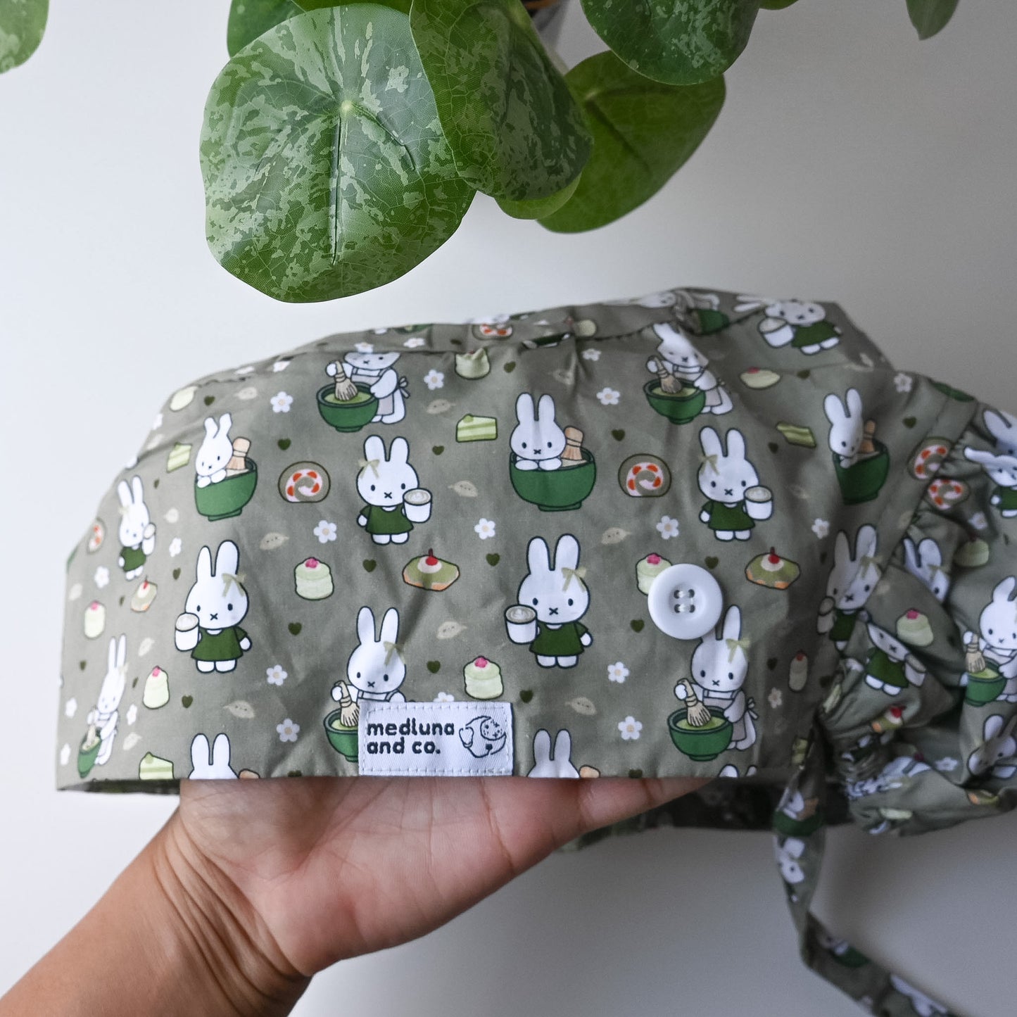 MIFFY MATCHA THEMED SATIN LINED PONYTAIL SCRUB CAP
