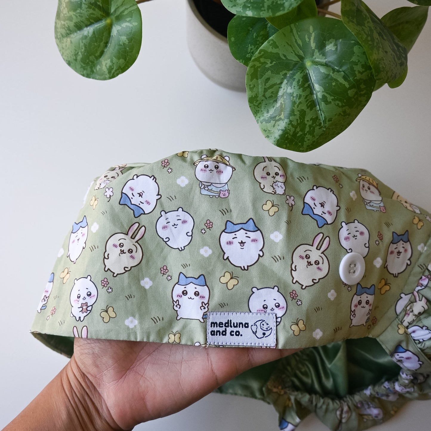 CHIIKAWA THEMED SATIN LINED PONYTAIL SCRUB CAP
