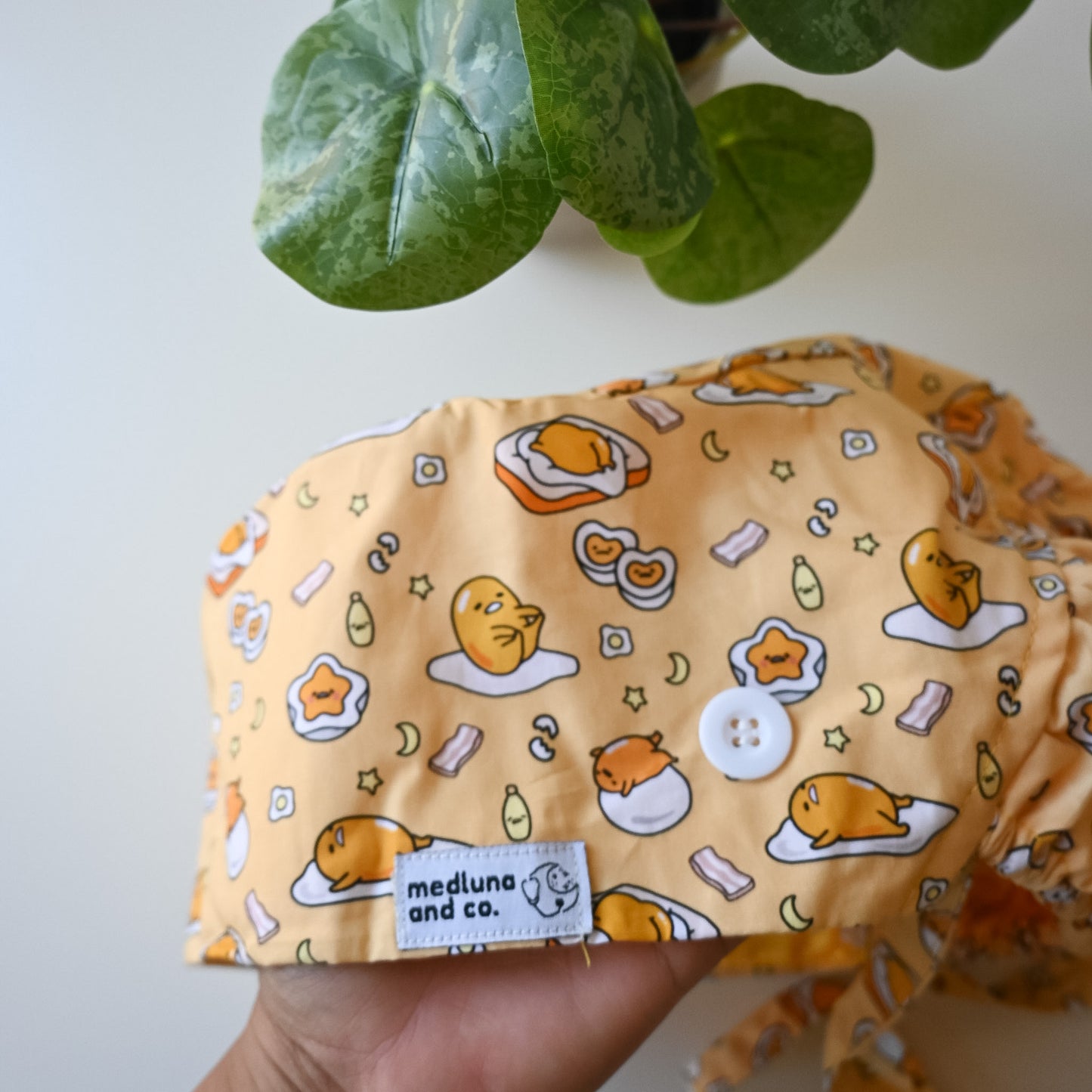 GUDETAMA THEMED SATIN LINED PONYTAIL SCRUB CAP