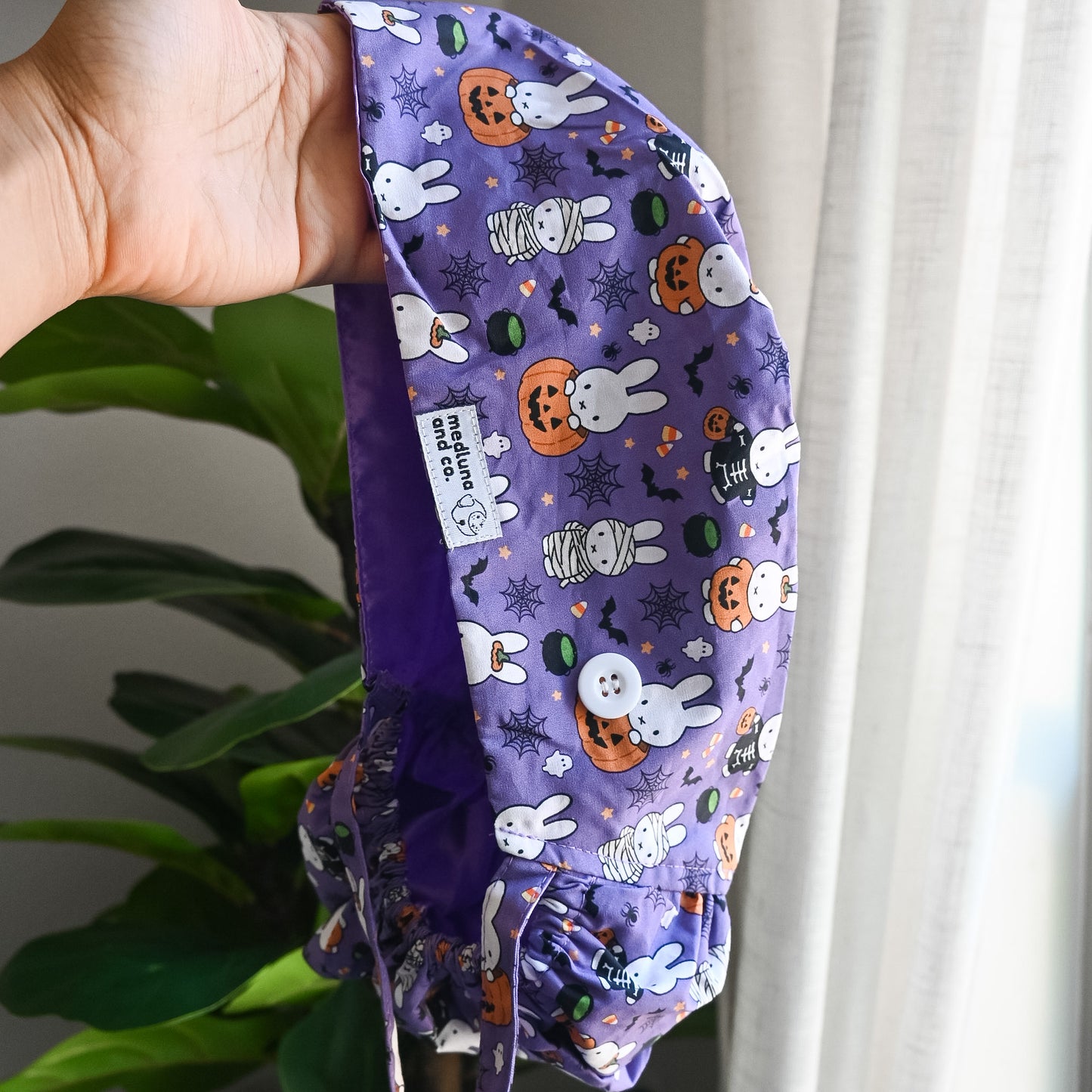 MIFFY HALLOWEEN THEMED SATIN LINED PONYTAIL SCRUB CAP