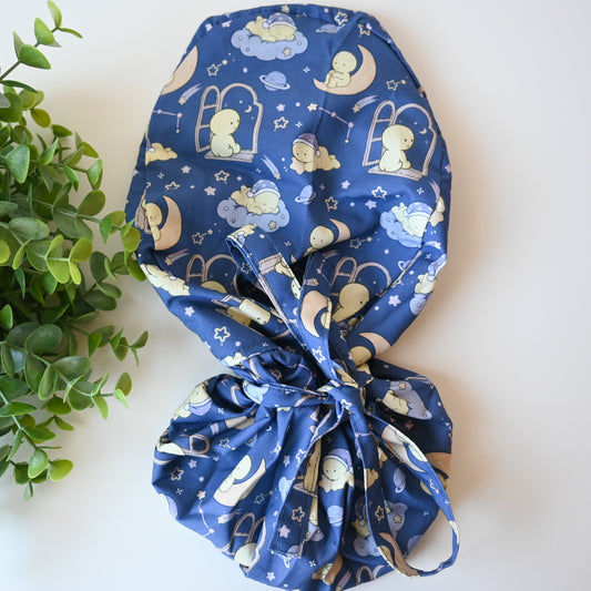 SMISKI SLEEPING AT NIGHT SATIN LINED PONYTAIL SCRUB CAP