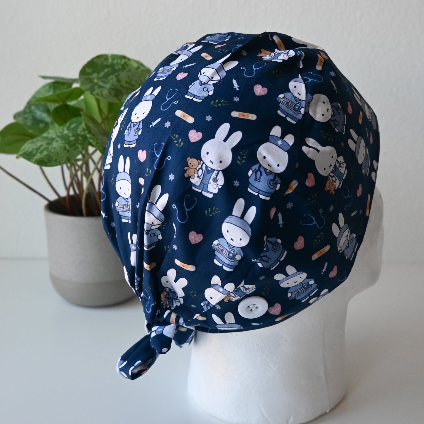 MIFFY MEDICAL THEMED SATIN LINED REGULAR SCRUB CAP