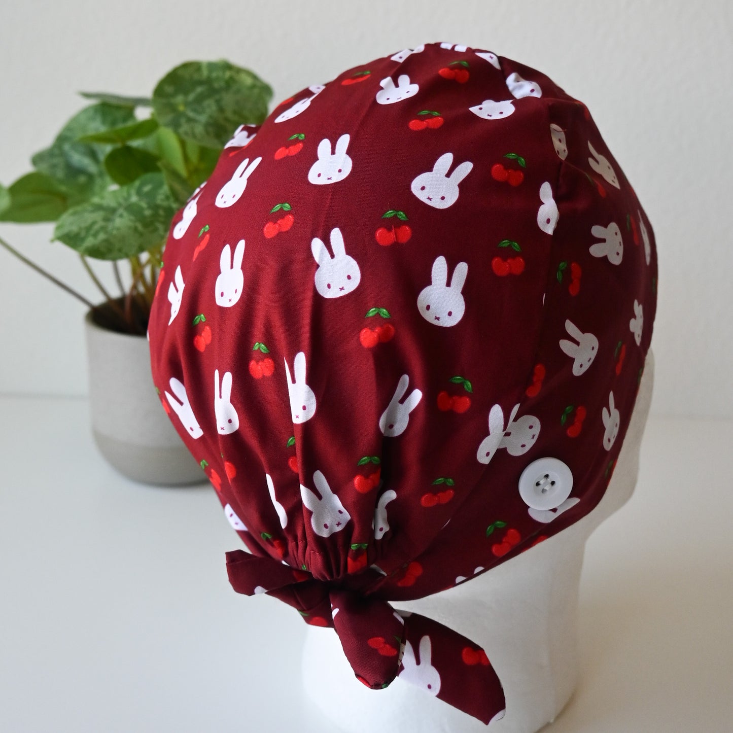MIFFY CHERRY THEMED SATIN LINED REGULAR SCRUB CAP