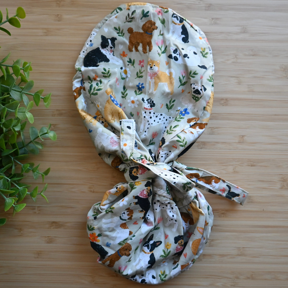 DOGS WITH PLANTS THEMED SATIN LINED PONYTAIL SCRUB CAP