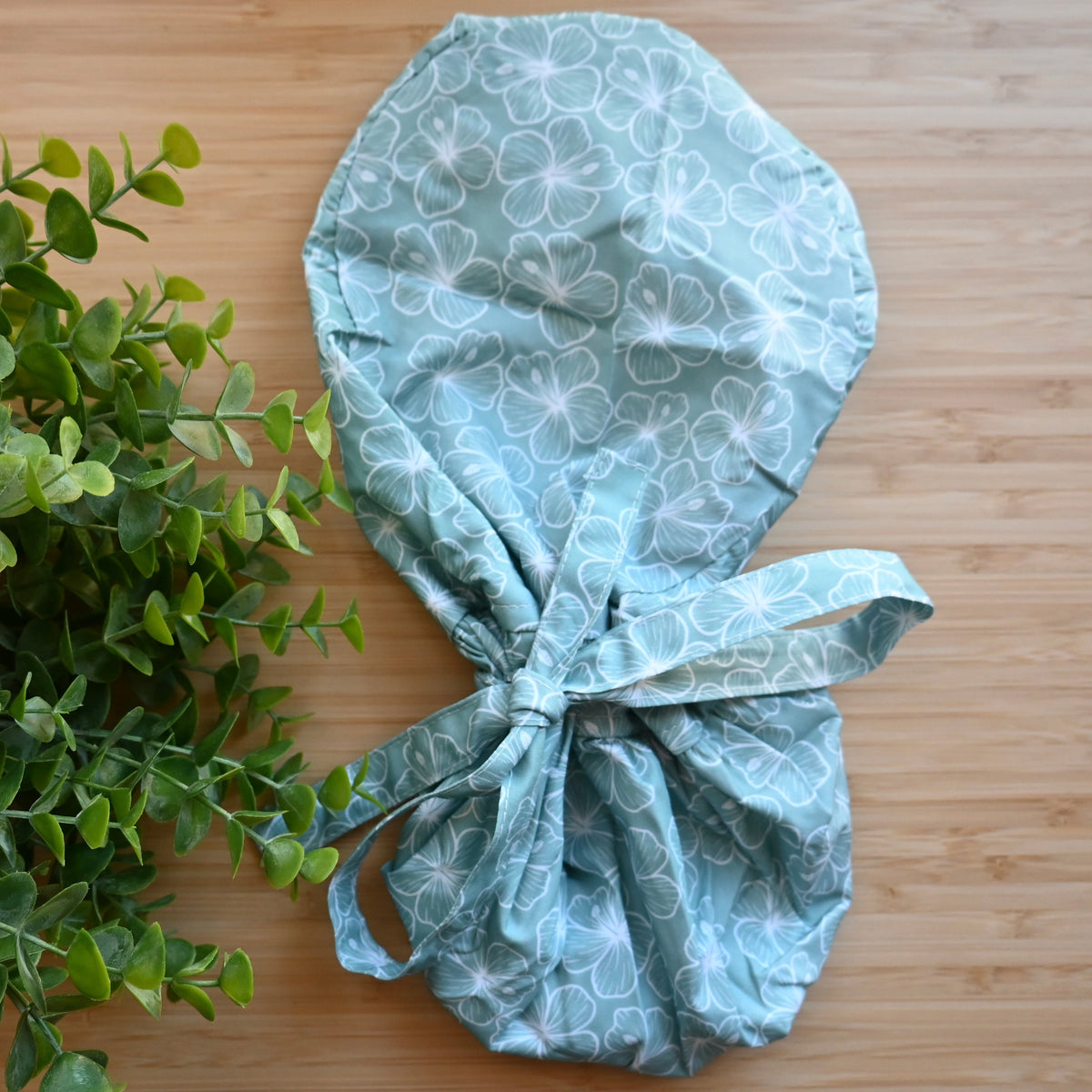 HIBISCUS THEMED SATIN LINED PONYTAIL SCRUB CAP