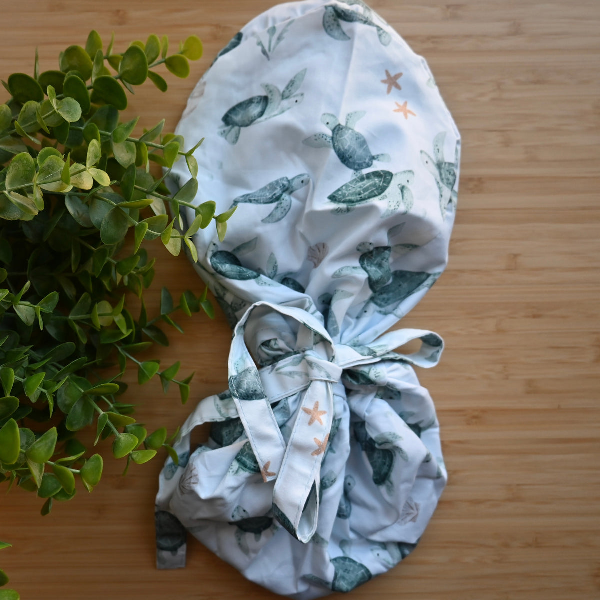 SEA TURTLES THEMED SATIN LINED PONYTAIL SCRUB CAP
