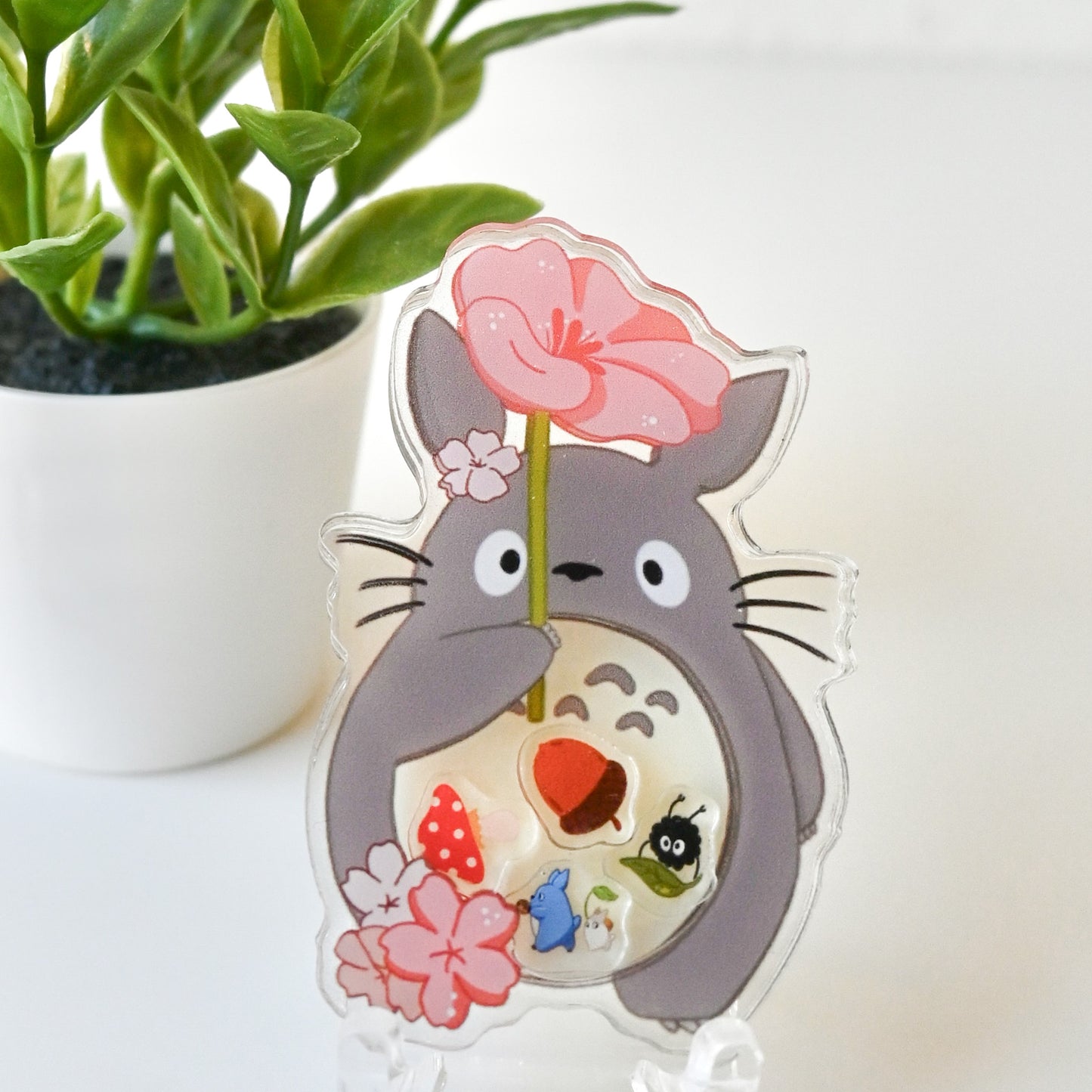 MY NEIGHBOR TOTORO CHERRY BLOSSOM THEMED ACRYLIC SHAKER BADGE REEL