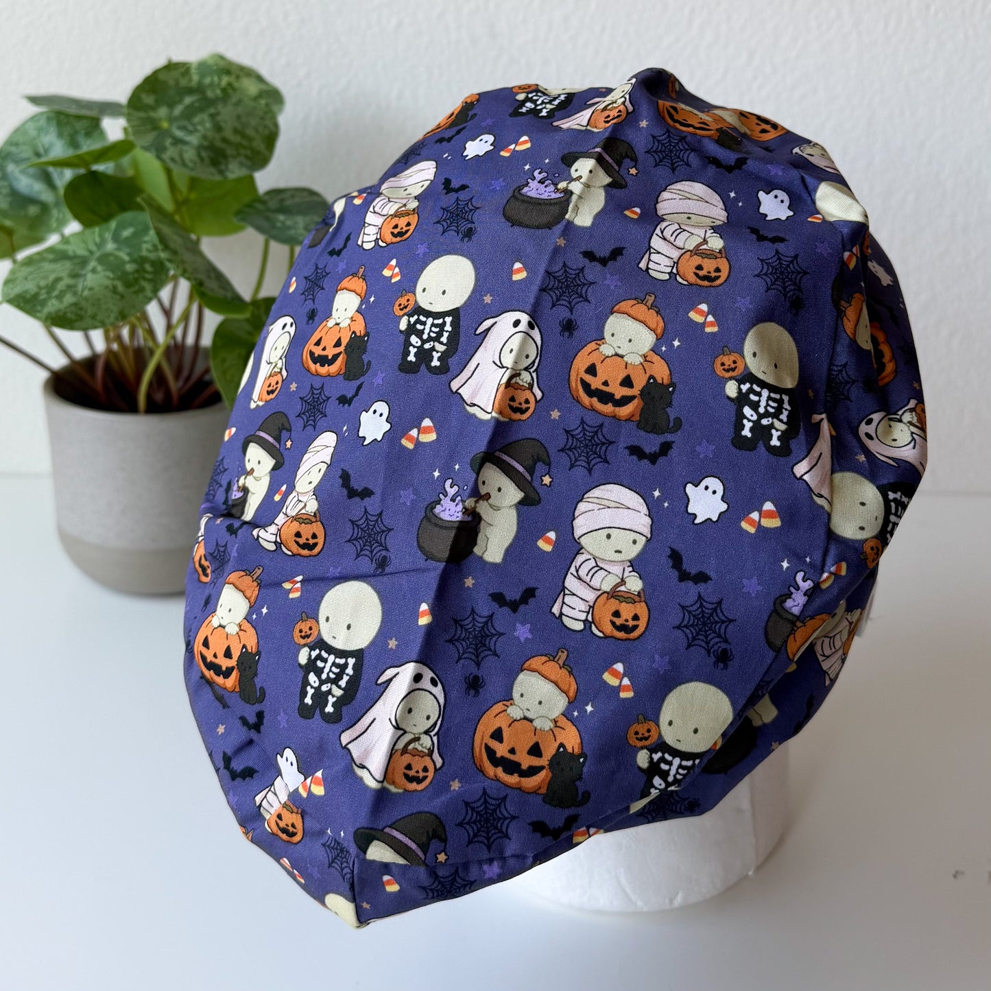 SMISKI HALLOWEEN THEMED SATIN LINED EURO STYLE SCRUB CAP